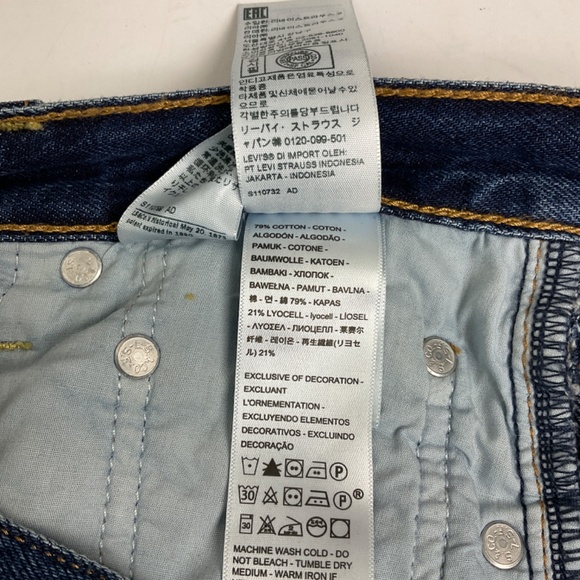 Levi's Ribcage Straight Ankle Jeans - Picture 8 of 11